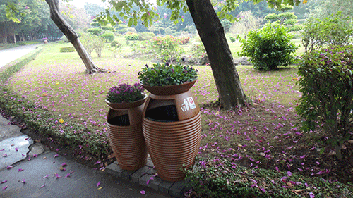  汕頭玻璃鋼花盆垃圾桶，點(diǎn)綴公園好環(huán)境。